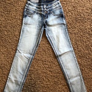 Junior’s Skinny Jeans